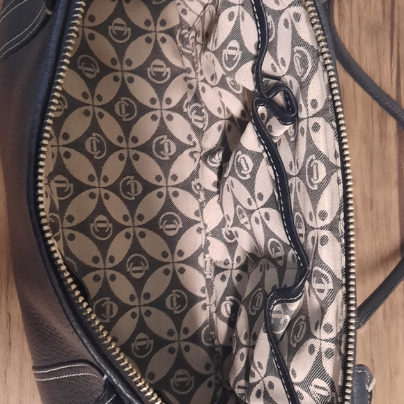 Charles David Handbag - Picture 6 of 8